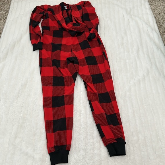 🌷 Old Navy Fleece One Piece Pajama - Picture 2 of 3